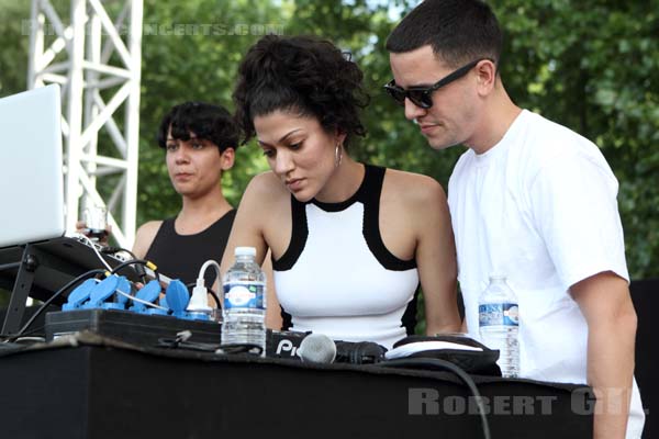 FUTURE BROWN - 2014-06-07 - PARIS - Parc de la Villette - 